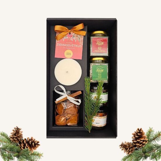 Ziemassvētku dāvanu komplekts "Meža ziedos"